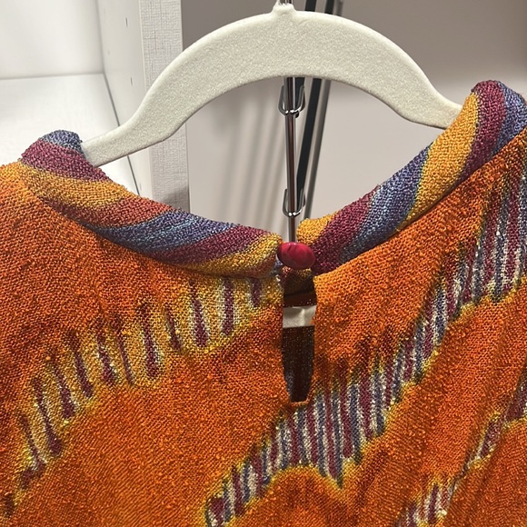 Lightweight boucle jacquard dress with amazing soft texture and flattering neck - Picture 4 of 5